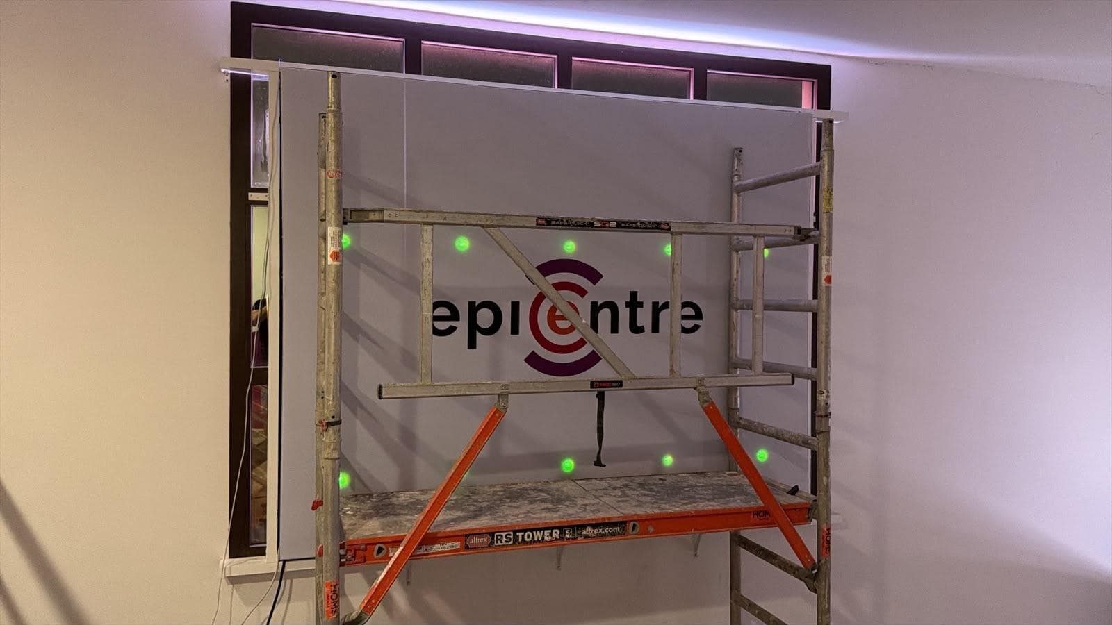 Epicentre — interior